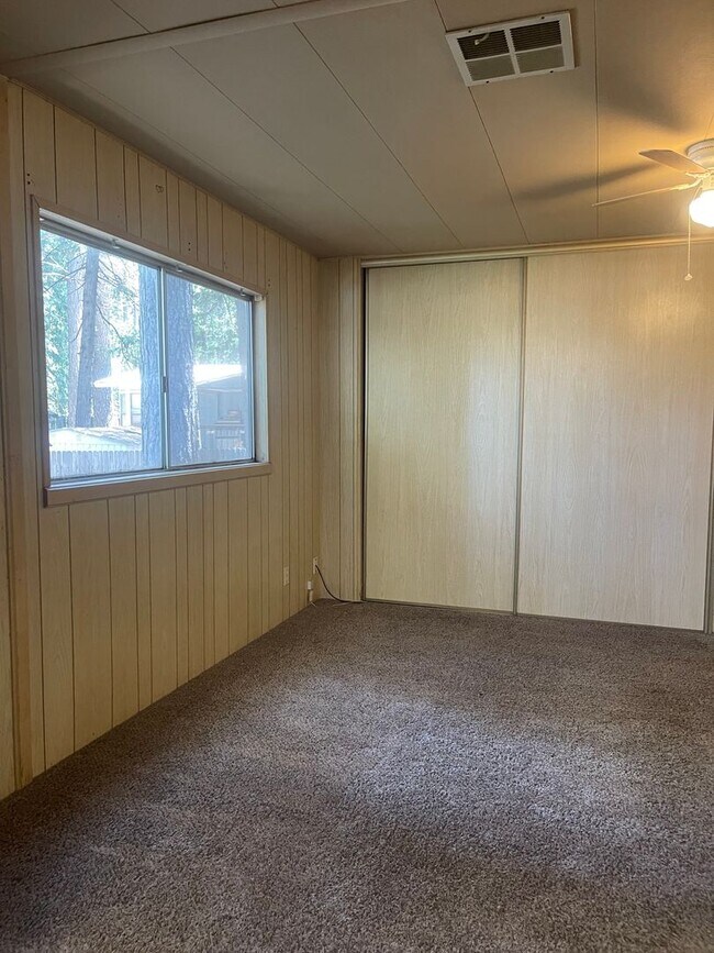Building Photo - SHASTA FOREST VILLAGE / MANUFACTURED 2 BED 2 BATH HOME IN SHINGLETOWN