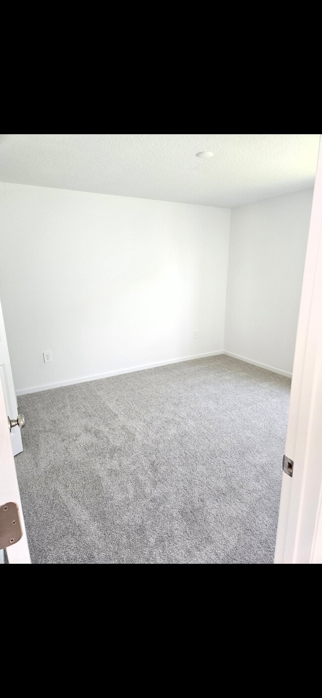 Building Photo - 2414 McKinley Dr