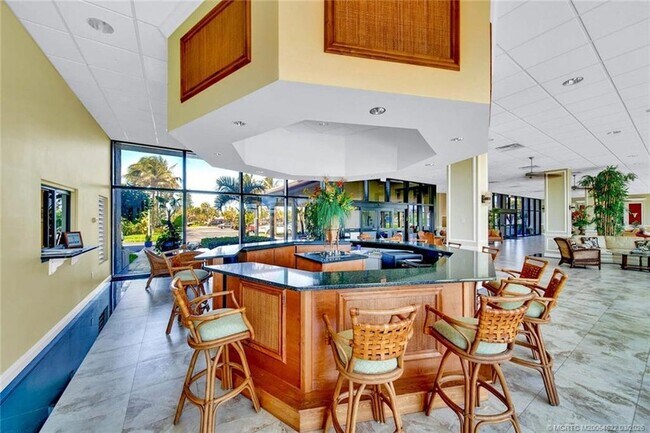 Building Photo - 10410 S Ocean Dr