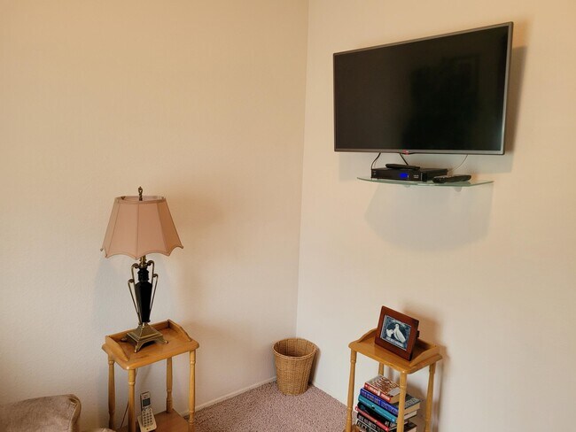 Building Photo - 29704 W Trancas Dr