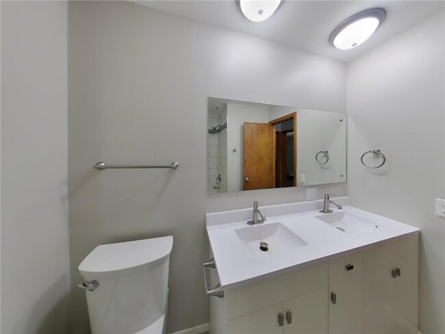 Building Photo - 14020 Raven St NW