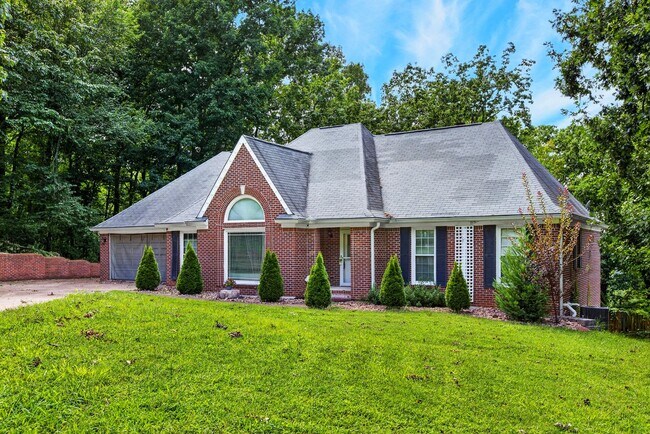 Building Photo - 1651 Flagstone Point NW