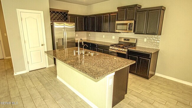 Building Photo - 12264 Desert Sea Ct