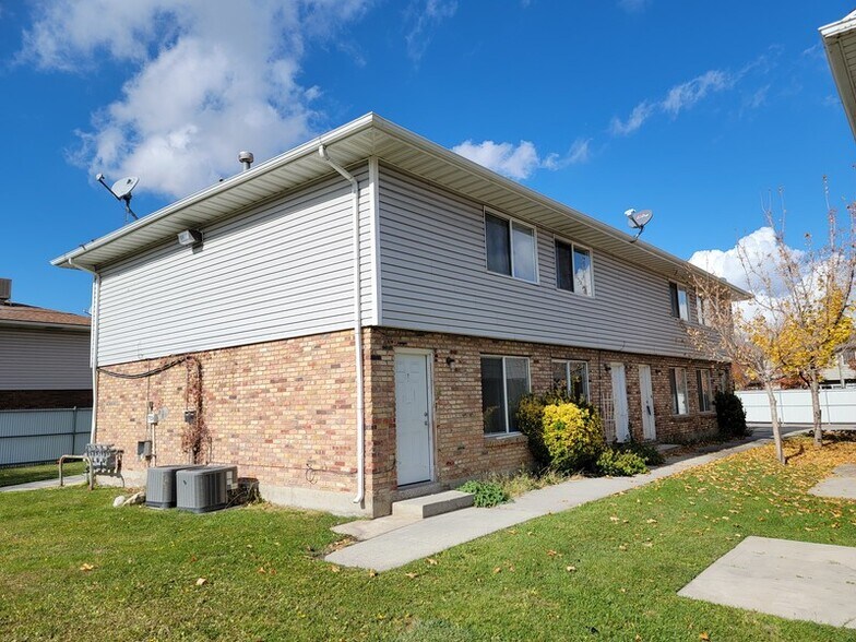 Building Photo - 586 Tiffany Town Dr