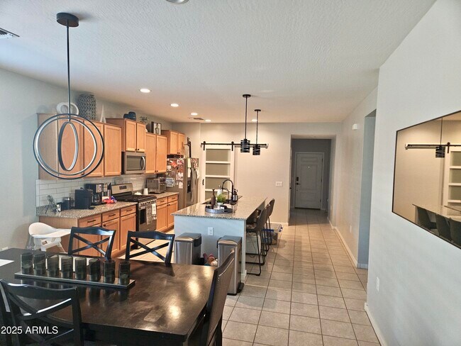 Building Photo - 336 W Tenia Trail