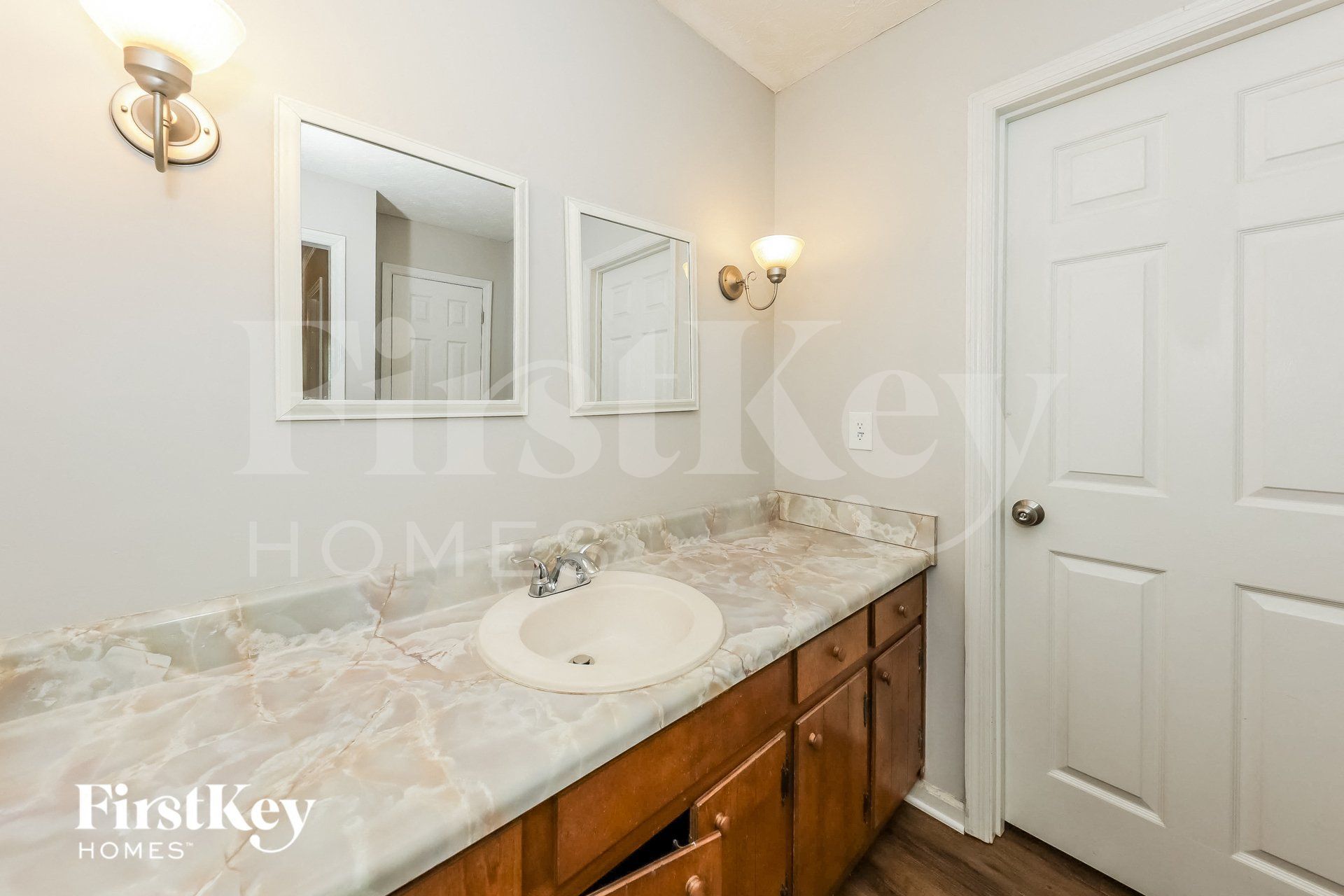 Building Photo - 2902 Moorings Pkwy SW