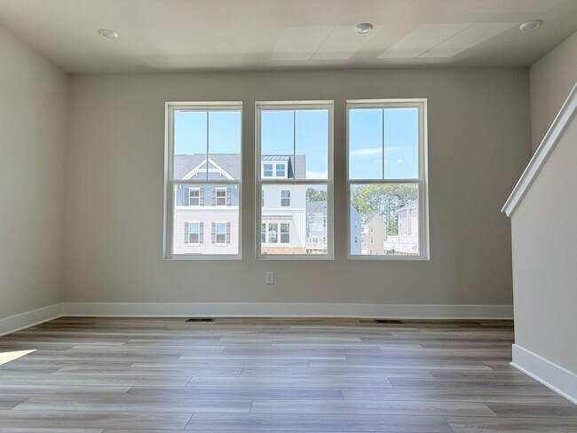 Building Photo - 29860 Bankert Dr