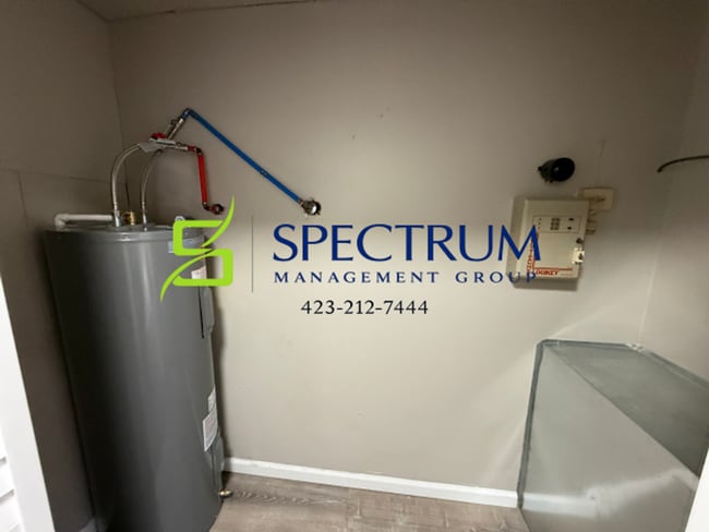 Building Photo - 828 Andy St