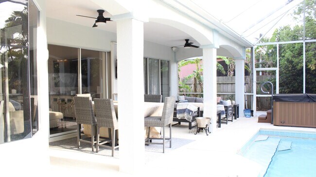 Building Photo - 132 Cambridge Ct