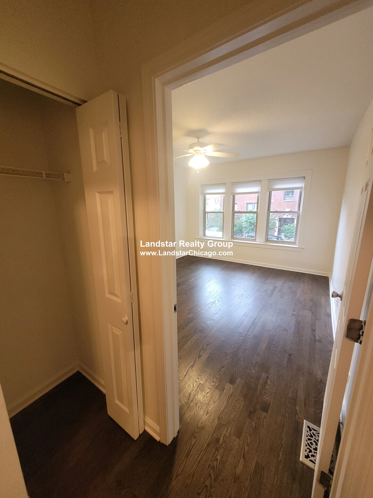 Building Photo - 6708 N Hermitage Ave