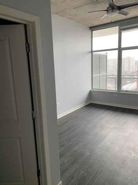 Primary Bedroom - 50 E 16th St