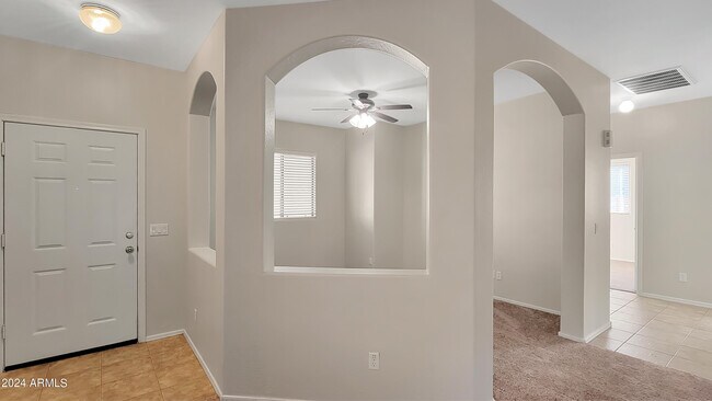 Building Photo - 18460 N 170th Ln