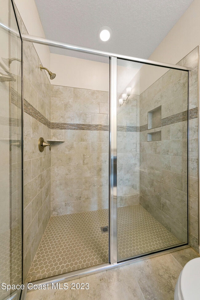 Building Photo - 59 Montecito Dr