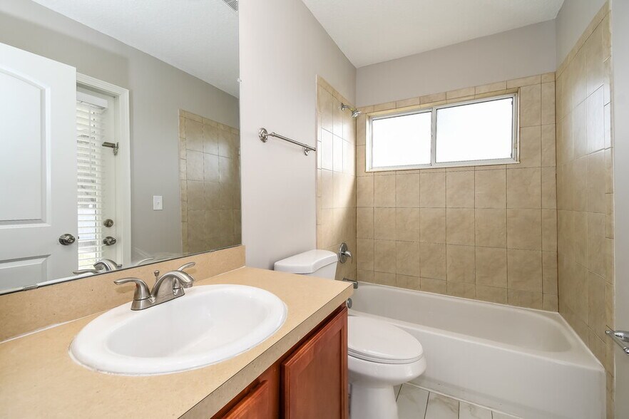 Building Photo - 86304 Sand Hickory Trail