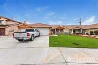 Building Photo - 843 Pike Dr