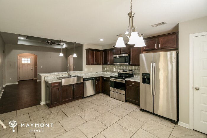 Building Photo - 16355 Pottery Ln