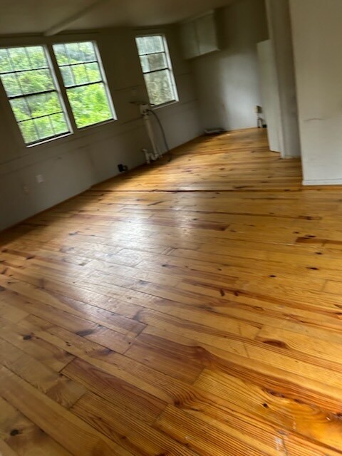 Building Photo - 5736 Breckenridge Ave