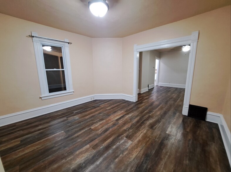 Bedroom #5 or Bonus Room - 204 Edna St