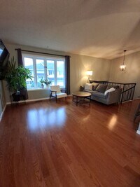 Building Photo - Dont Miss Out!  3 Bedroom Apple Valley Tow...