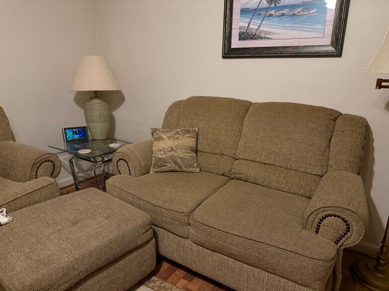 Building Photo - 75 S Las Olas Dr