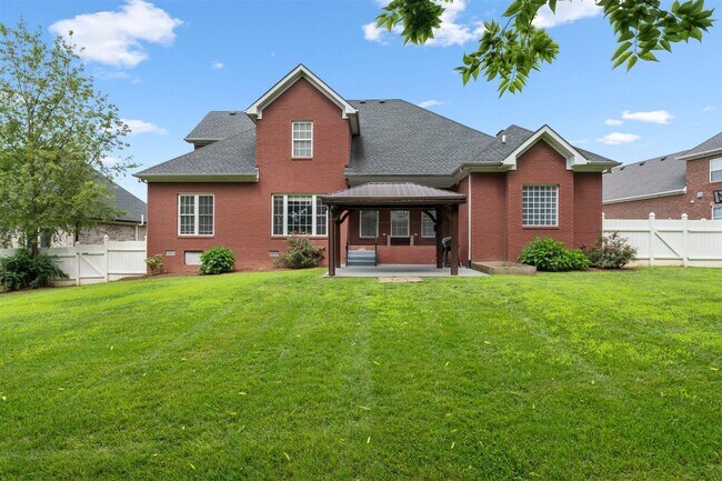 Building Photo - 3630 Amherst Dr