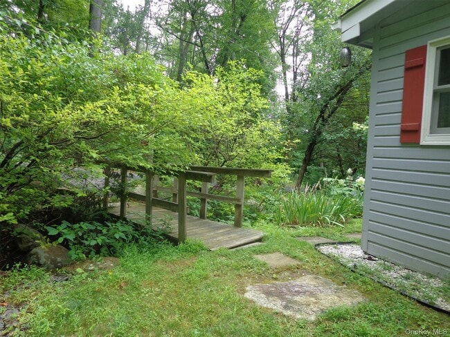 Building Photo - 65 Mexico Ln