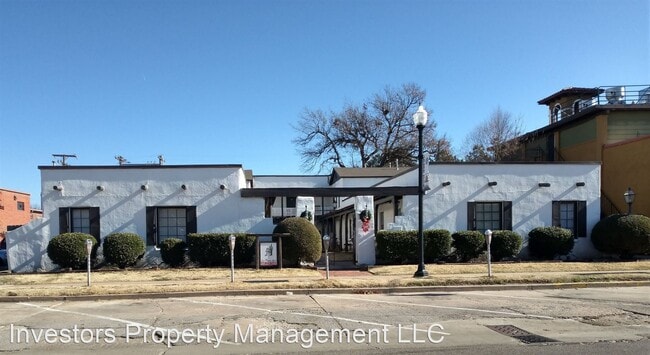 Primary Photo - 571 S University Blvd