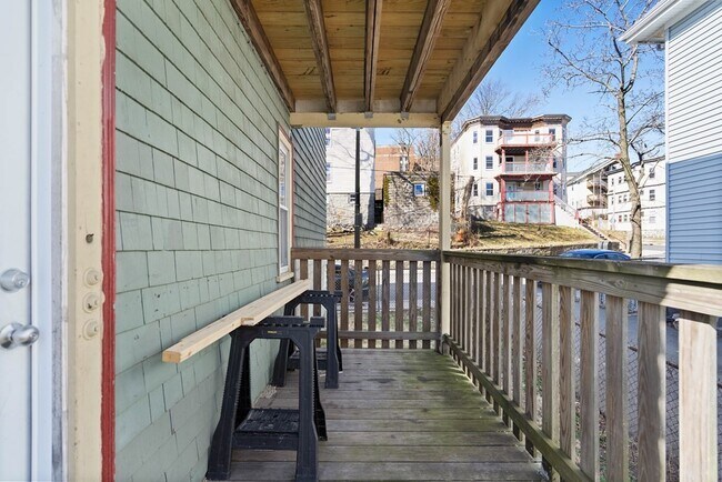 Building Photo - 52 Alpheus Rd