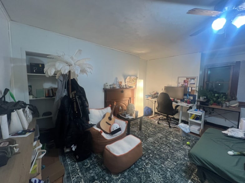 Building Photo - 3 S 3rd St