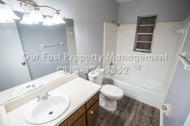 Building Photo - 6913 Mathers Ln