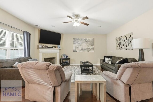 Building Photo - 1311 Hill View Cir