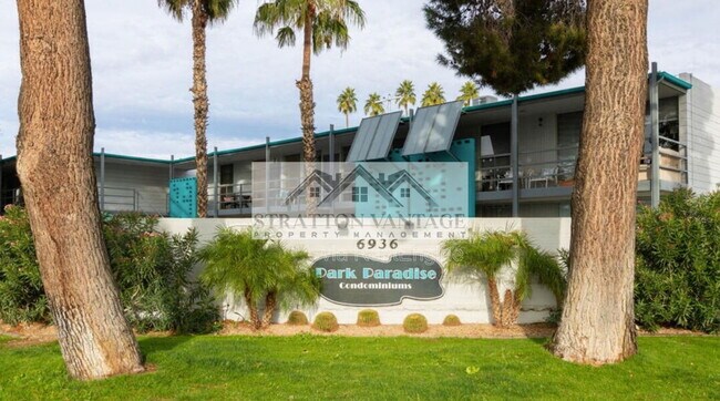 Building Photo - 6936 E 4th St