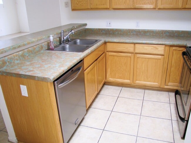 Building Photo - 2BR/2BA/2CG, 1437 sq.ft. rental w/ community pool in Sierra Springs subdivision in Sierra Vista, AZ