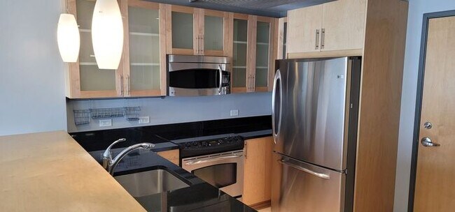Building Photo - At the Montage!!! 1 bedroom 1 bath luxury ...