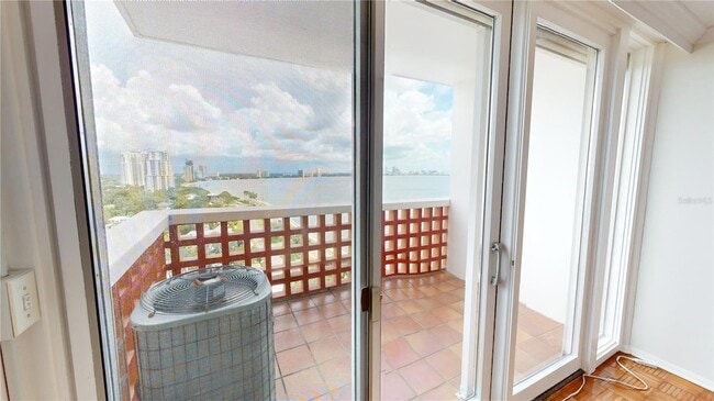 Building Photo - 4015 Bayshore Blvd