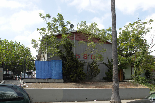 Building Photo - 5806 Camerford Ave