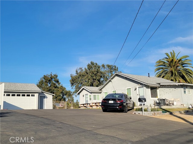 Building Photo - 16801 E Buena Vista Ave