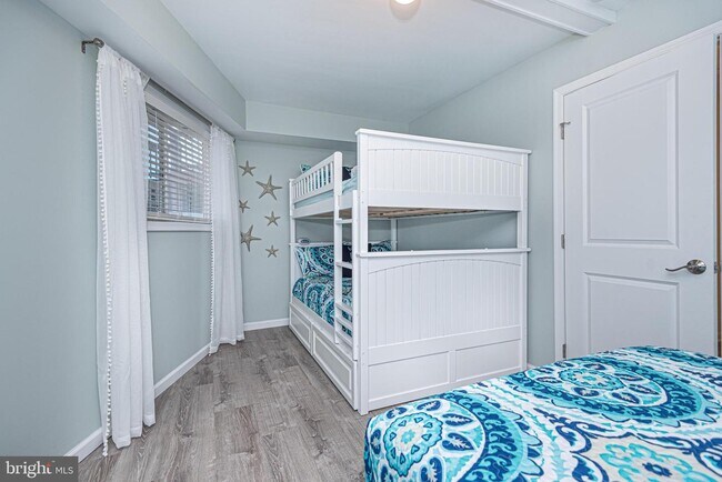 Building Photo - 148 Captains Quarters Rd