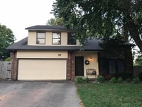 Building Photo - 2613 S Dogwood Ave