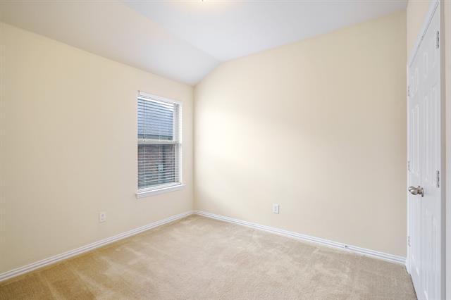 Building Photo - 227 Creekwood Dr