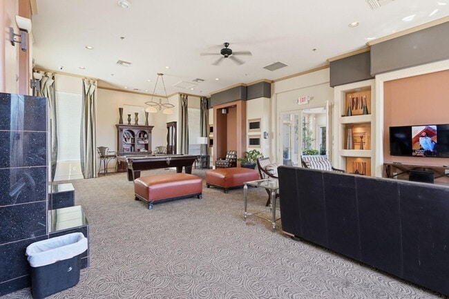 Building Photo - 1941 S Pierpont