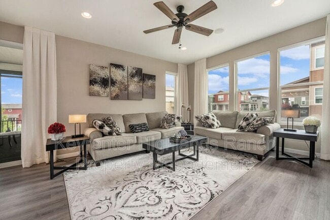 Building Photo - 9051 Southurst Ct