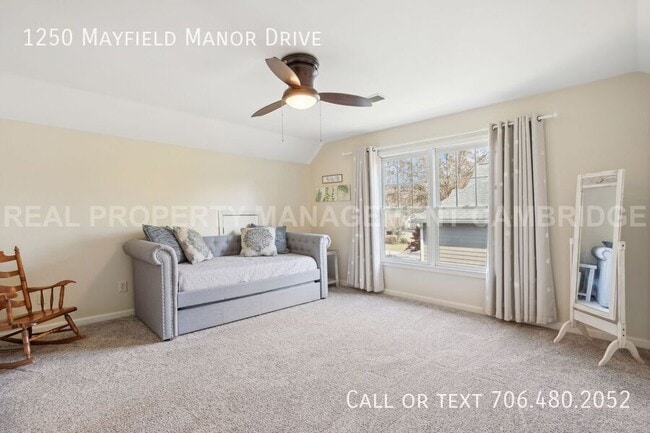 Building Photo - 1250 Mayfield Manor Dr