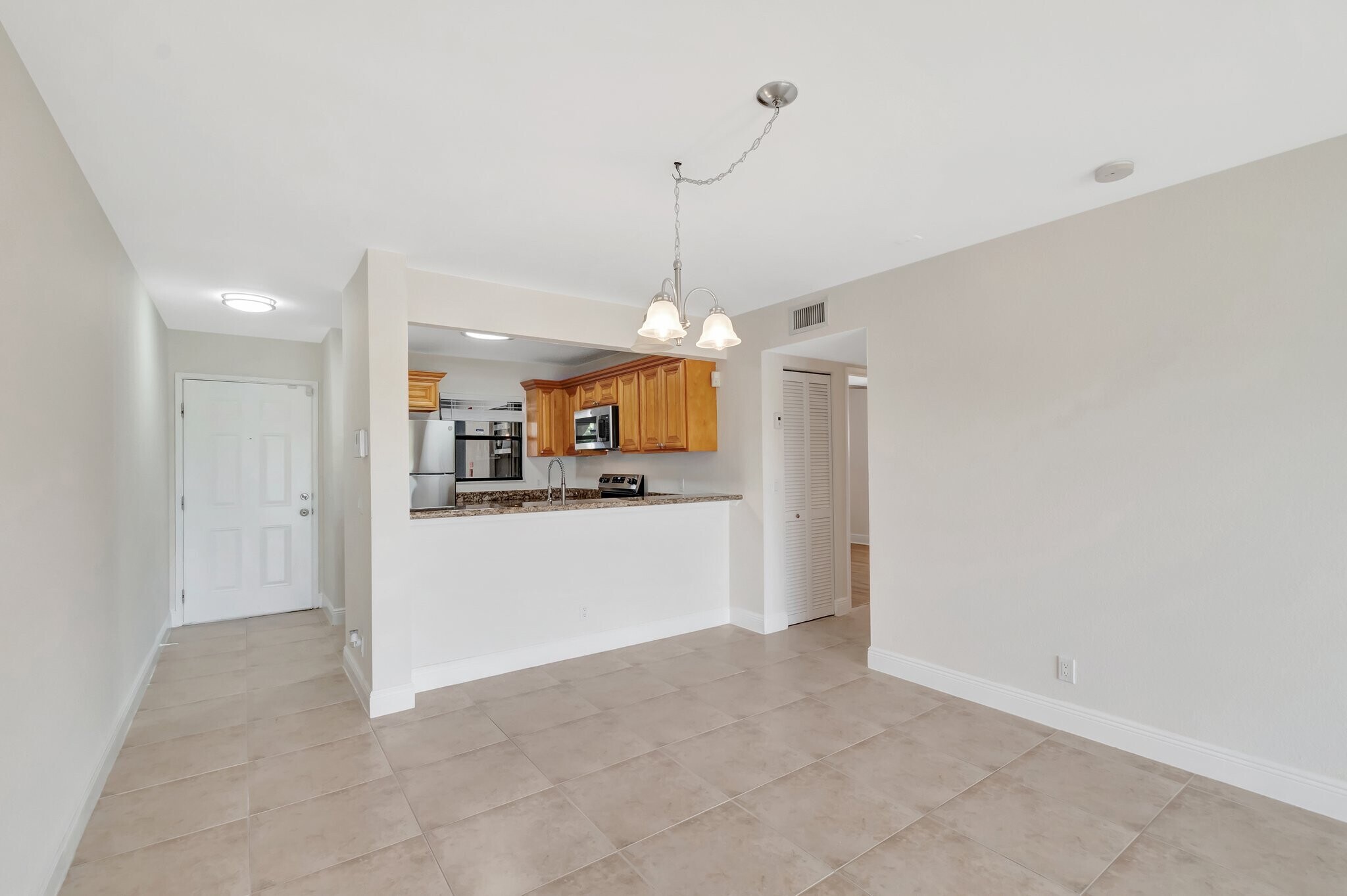 Building Photo - 1560 Windorah Way