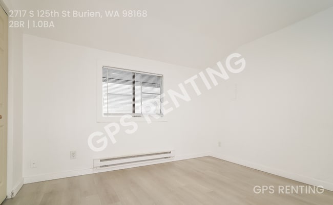 Building Photo - 2717 S 125th St