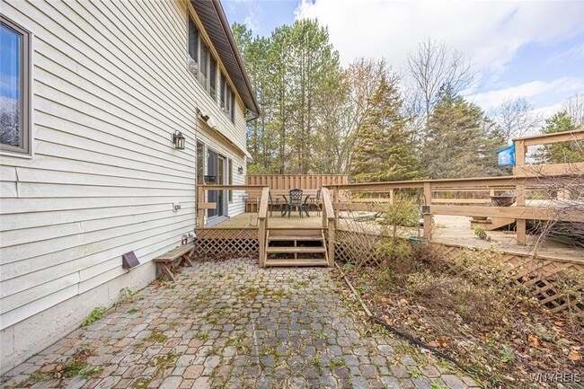 Building Photo - 6784 Bear Ridge Rd