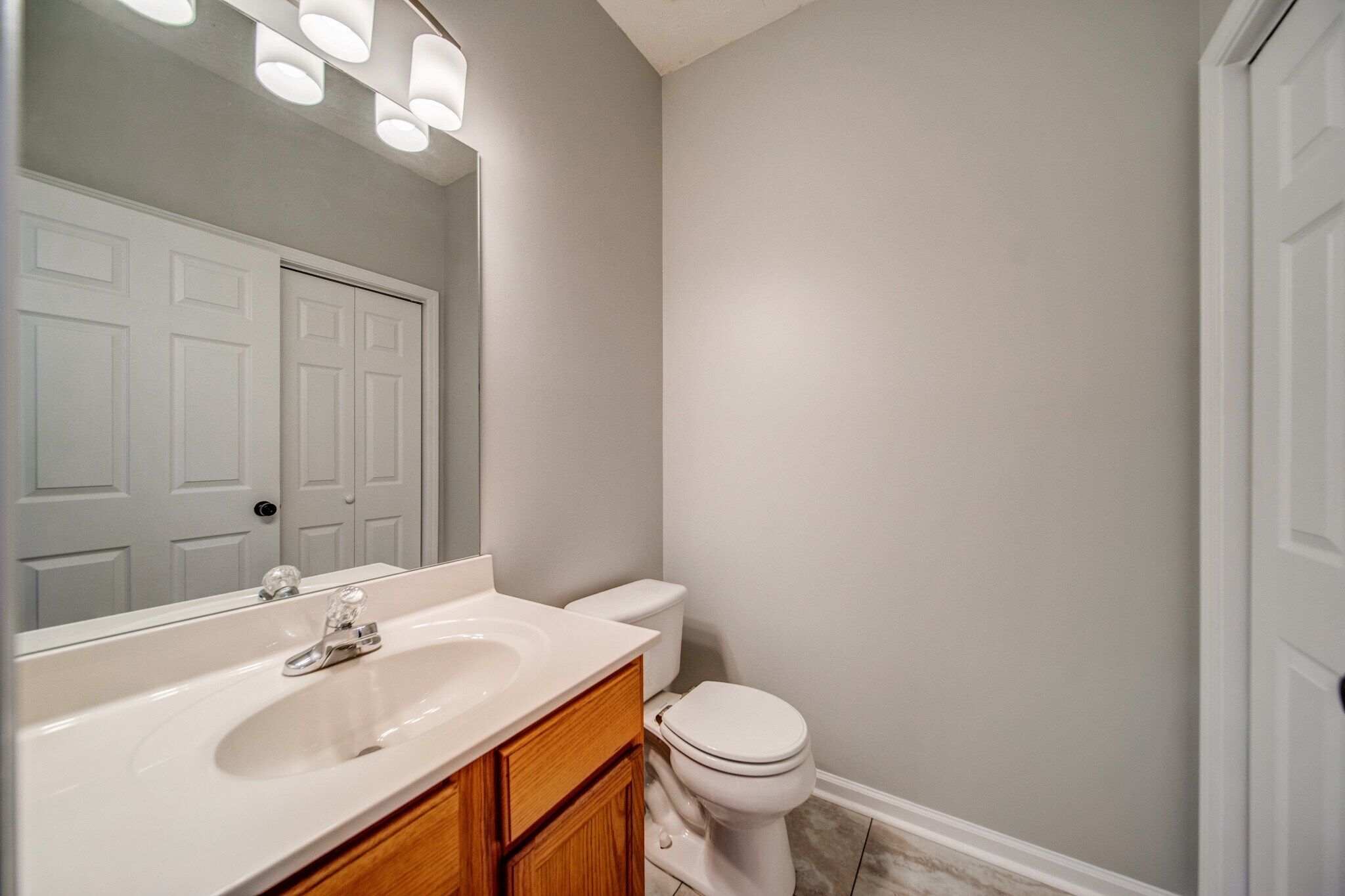 Building Photo - 211 Pearl Chambers Dr