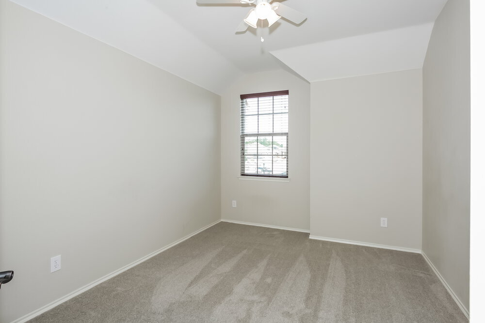 Building Photo - 1082 Carpenter Ct