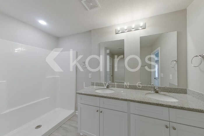 Building Photo - 4804 Malay Cir