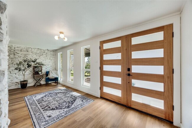 Building Photo - 11704 Indianhead Dr